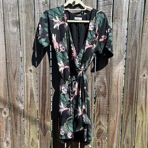 Aritzia Babaton Wallace Floral True Wrap Dress Short Sleeve Mini Small